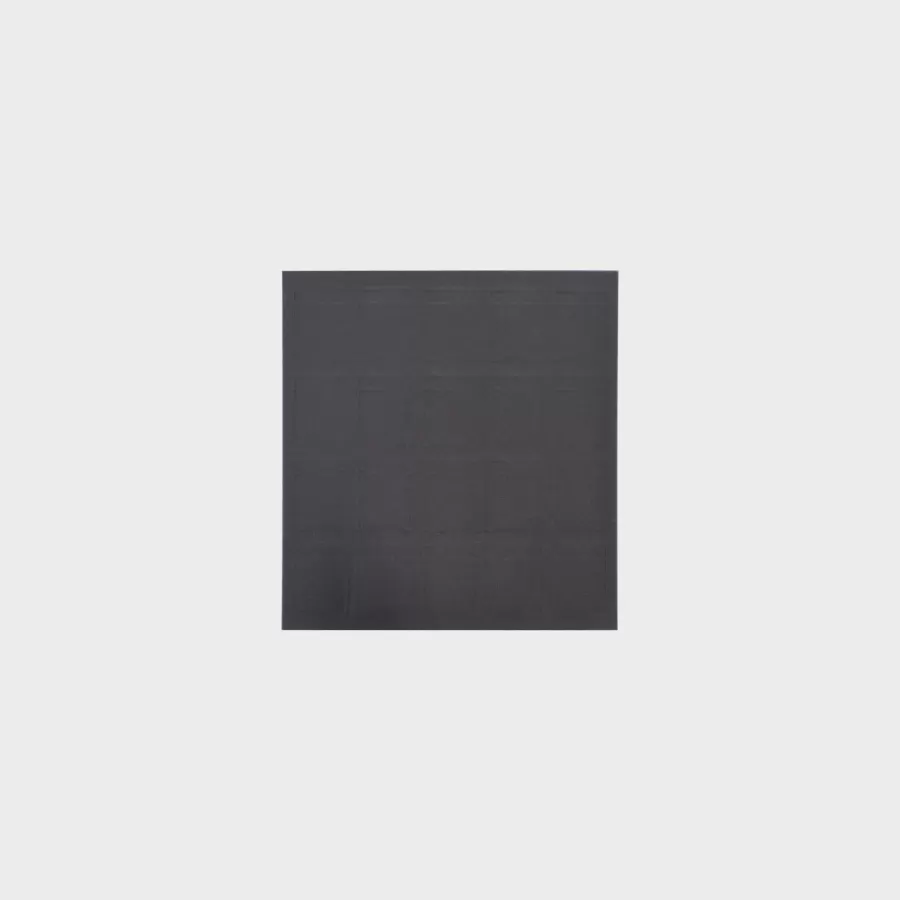 Deskey Films black open